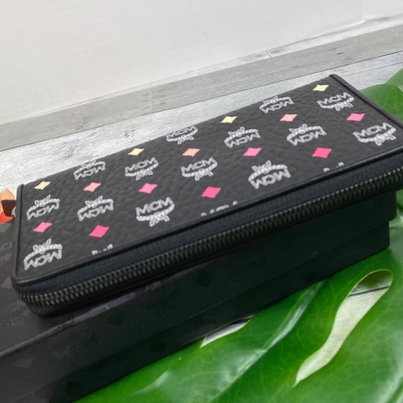 MCM rainbow diamond black wallet large zipped - Picture 4 of 6